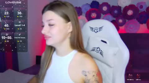Snapshot of stefaevans chatting on October 2025 03:38:01 AM Stefa online show from October 2025 03:38:01 AM