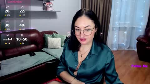 Snapshot of stefanawinter chatting on May 2026 09:26:01 AM StefanaWinter online show from May 2026 09:26:01 AM