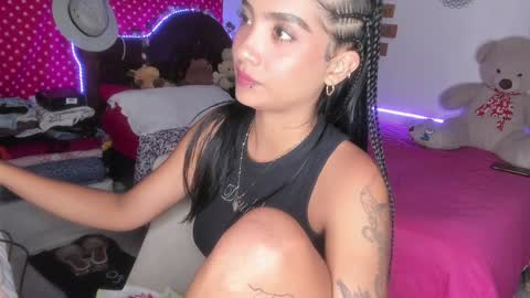 Im MiaIts my first day here  online show from February 2025 11:26:01 PM