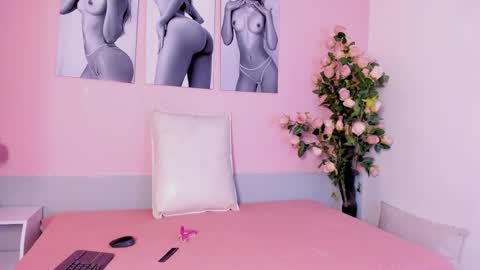 Stefany online show from September 2025 11:36:02 AM