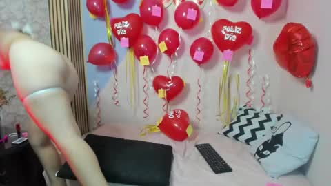 stefany_pablo1 online show from February 2025 06:51:02 PM