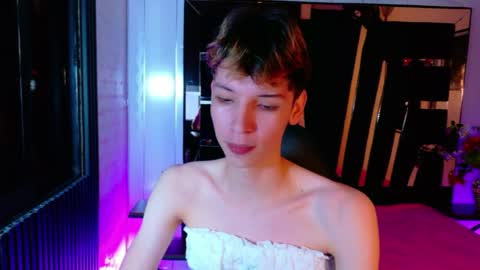 stefany piink online show from April 2026 01:20:02 PM