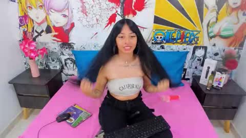 Snapshot of stefany_sweety chatting on November 2025 02:45:02 AM --Estefay-- online show from November 2025 02:45:02 AM