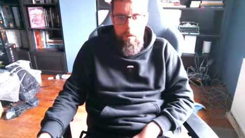 MeStef online show from October 2025 02:13:02 PM