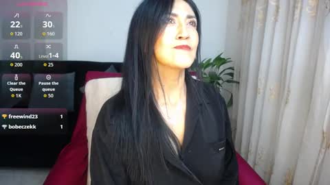 Steffy online show from October 2025 01:36:02 AM