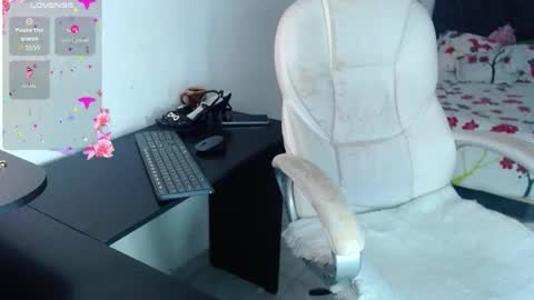 Snapshot of stefy_gomez_ chatting on November 2025 01:41:02 AM Estefany online show from November 2025 01:41:02 AM