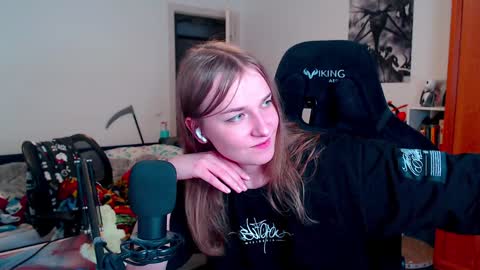 Snapshot of stella_and_carol chatting on December 2024 08:50:01 PM Diana online show from December 2024 08:50:01 PM