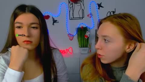 stella_flower online show from February 2026 06:35:02 AM