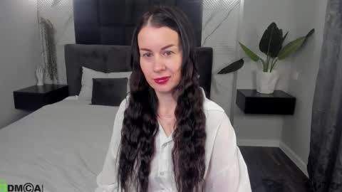stella online show from October 2025 01:06:01 AM