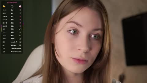 Stella online show from October 2025 08:37:01 AM