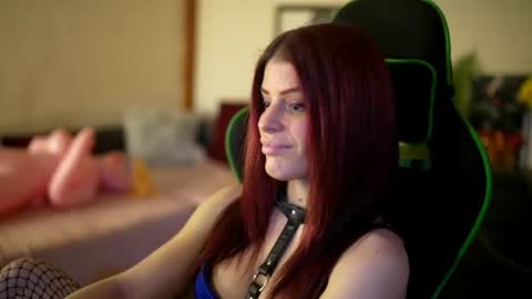 Snapshot of stella_shock chatting on June 2026 03:36:02 PM Stella online show from June 2026 03:36:02 PM