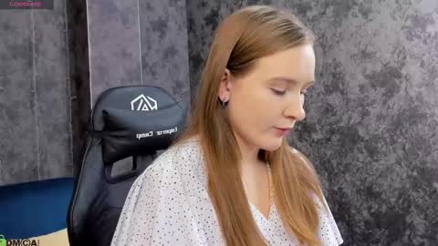 Snapshot of stella_soul chatting on February 2026 09:24:02 AM Stella online show from February 2026 09:24:02 AM