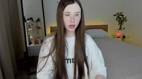 Snapshot of stella_sunny chatting on June 2026 10:04:01 PM stella_sunny online show from June 2026 10:04:01 PM