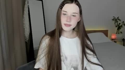 Snapshot of stella_sunny chatting on July 2026 01:17:02 PM stella_sunny online show from July 2026 01:17:02 PM
