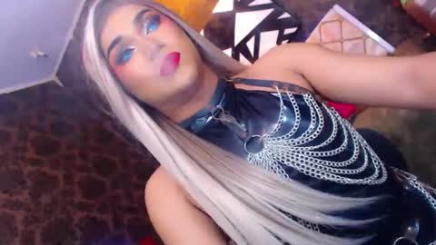 CALL ME STELLA online show from December 2024 01:00:01 PM