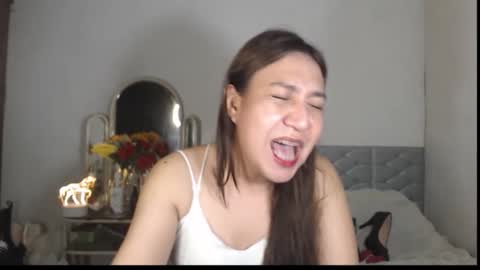 Stella online show from November 2025 05:07:02 AM