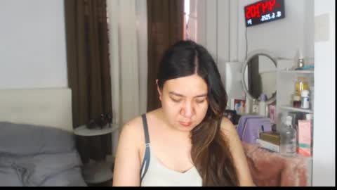 Snapshot of stellahugets chatting on June 2026 08:47:02 AM Stella online show from June 2026 08:47:02 AM