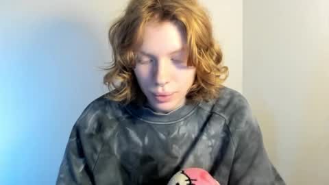 S T E L L A online show from October 2025 09:10:01 AM