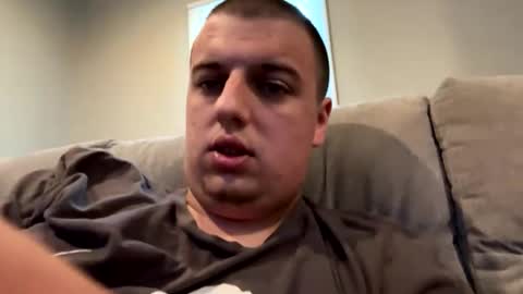Snapshot of stepbro18 chatting on October 2025 06:43:01 PM Honestly Im a slut I have a high sex drive and I love talking to people off this platform online show from October 2025 06:43:01 PM