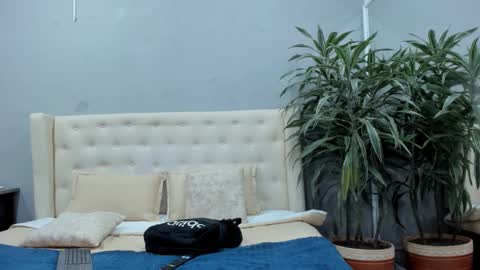 Stephane Rouss online show from September 2025 07:41:02 PM