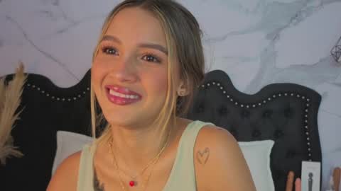 Snapshot of stephani_sweet chatting on May 2026 12:15:01 AM Stefff online show from May 2026 12:15:01 AM
