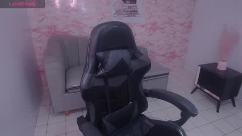 Stephania online show from January 2025 03:18:02 AM