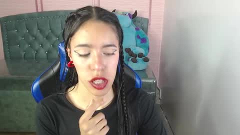 Stephania online show from February 2025 10:15:02 PM