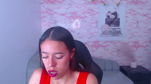 Stephania online show from October 2025 02:53:01 AM