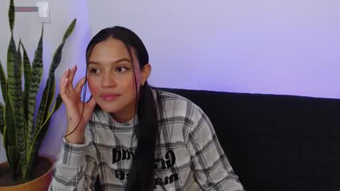 Snapshot of stephanie_ross_ chatting on November 2025 12:24:02 AM Stephanie online show from November 2025 12:24:02 AM