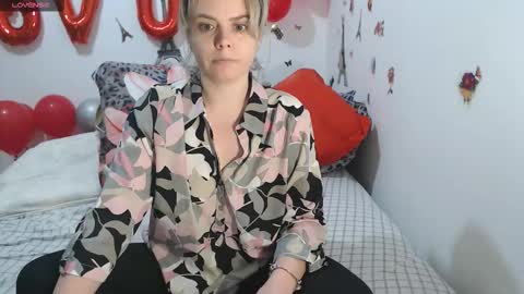 Stephanie   online show from February 2026 11:32:01 AM