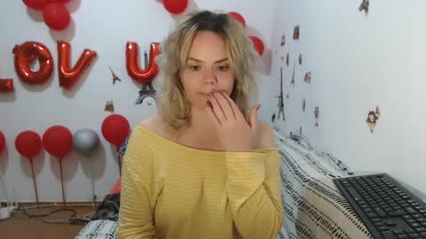 Stephanie   online show from April 2026 10:27:01 AM