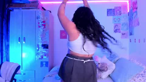 Stephanie  online show from March 2025 05:03:02 AM