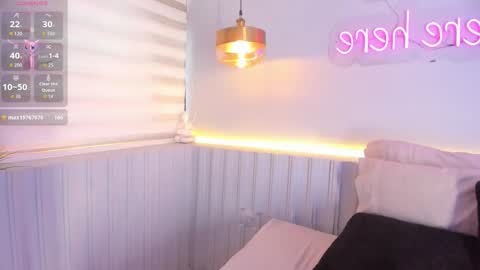 Stephany  online show from November 2025 04:43:02 PM