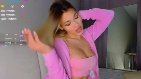 Snapshot of stephany_luxe chatting on January 2025 01:54:01 AM Stephany online show from January 2025 01:54:01 AM