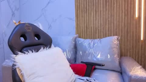 stephany_rodriguez_ online show from November 2025 01:43:01 PM