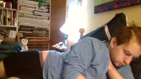 Ian23602 online show from December 2025 12:21:01 PM