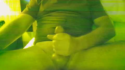 Snapshot of steve093066 chatting on April 2026 04:24:02 AM Steve online show from April 2026 04:24:02 AM