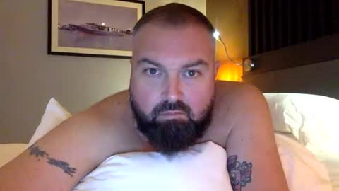 steve__1980 online show from December 2025 12:31:02 PM