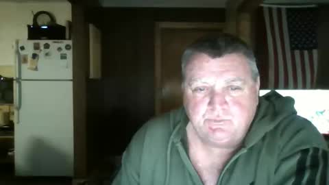 Snapshot of steveau397 chatting on October 2025 10:48:02 PM steveau397 online show from October 2025 10:48:02 PM