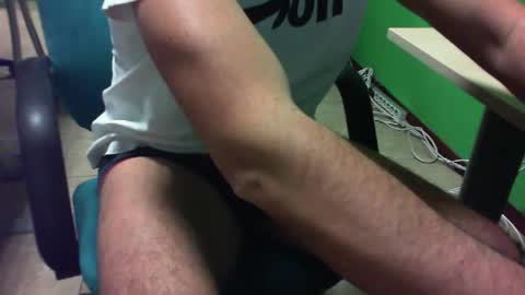 Snapshot of stevehornystud chatting on April 2026 07:14:01 PM stevehornystud online show from April 2026 07:14:01 PM