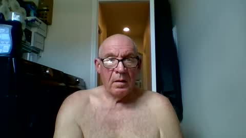 stevejons47 online show from April 2026 03:17:02 PM