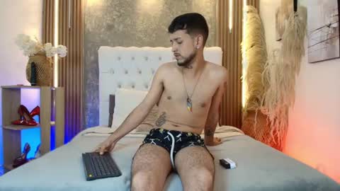 Snapshot of steven_skiing chatting on July 2026 03:24:02 AM STEVEN online show from July 2026 03:24:02 AM