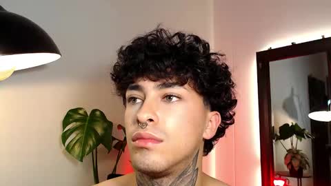 Snapshot of stevennavarro chatting on March 2026 05:44:01 AM Daniel Steven Navarro online show from March 2026 05:44:01 AM