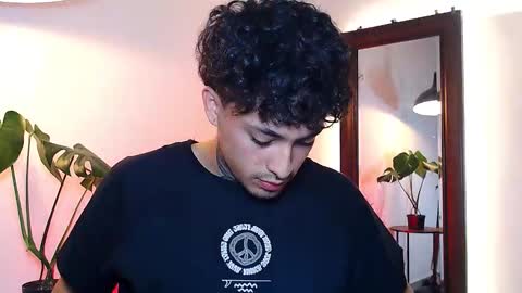 Snapshot of stevennavarro chatting on March 2026 02:04:02 AM Daniel Steven Navarro online show from March 2026 02:04:02 AM