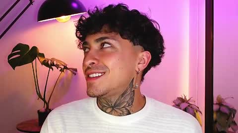 Snapshot of stevennavarro chatting on March 2026 01:05:01 AM Daniel Steven Navarro online show from March 2026 01:05:01 AM