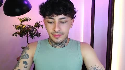 Snapshot of stevennavarro chatting on April 2026 10:29:02 PM Daniel Steven Navarro online show from April 2026 10:29:02 PM