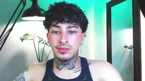 Snapshot of stevennavarro chatting on April 2026 10:14:02 PM Daniel Steven Navarro online show from April 2026 10:14:02 PM