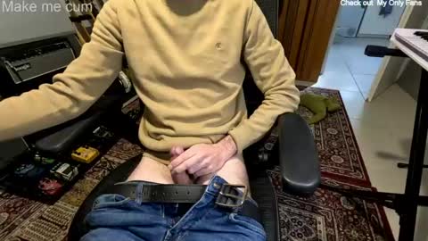 Snapshot of stevie_grey chatting on April 2026 05:24:01 AM stevie_grey online show from April 2026 05:24:01 AM
