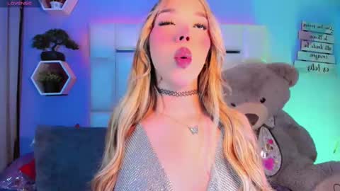 Steisee Reyes online show from October 2025 07:34:02 PM