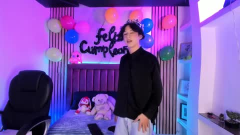 Sthepano  online show from April 2026 04:06:02 AM